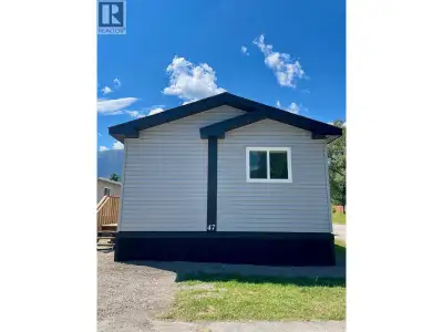 Welcome to this brand-new 18' wide modular home offering 1,368 sq. ft. of bright, modern living in M...