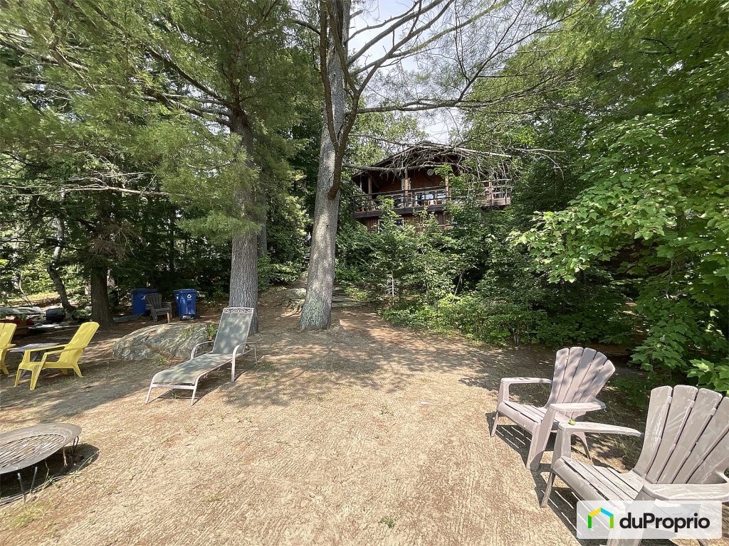 $785,000 - Bungalow for sale in St-Hippolyte — photo 2