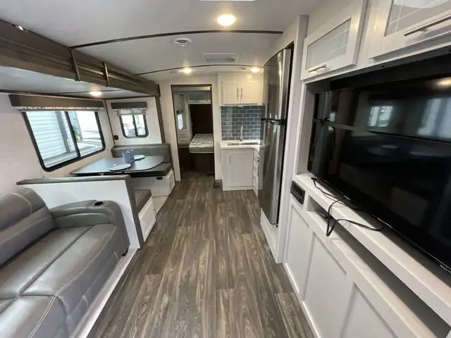 2021 KEYSTONE RV BULLET 261RBS (FINANCING AVAILABLE) in Travel Trailers & Campers in Kelowna - Image 10