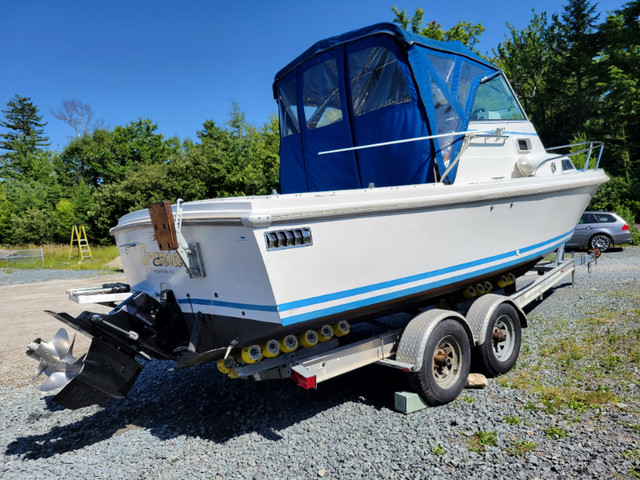 1987 Limestone 24 Express. 2020 repower! in Powerboats & Motorboats in City of Halifax - Image 3