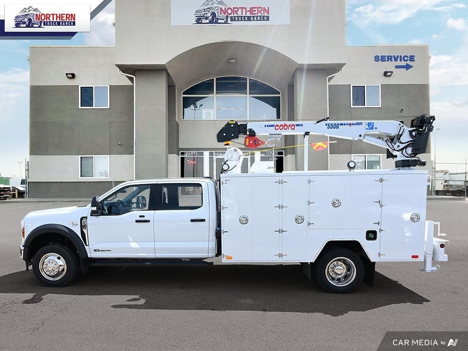 Ford F-550 2025 photo 3