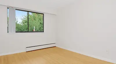 Located on a residential, tree-lined street in Kitsilano, The Royale offers one bedroom and penthous...