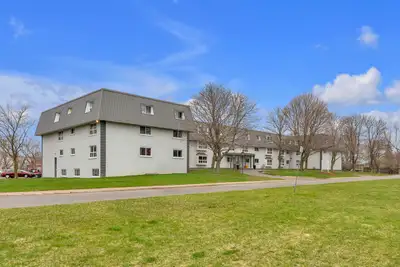 Building Description Promotions | $1000 off first month's rent for Military and Emergency Responders...