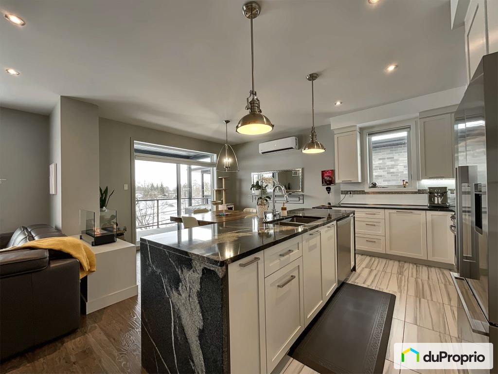 $529,900 - Condominium in St-Jean-sur-Richelieu (St-Luc) — photo 1