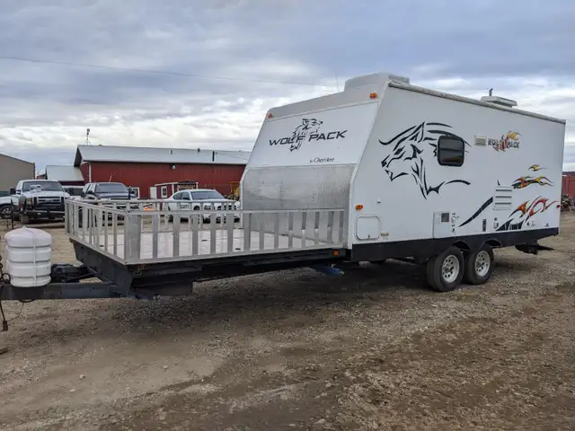 2007 Wolfpack by Cherokee Hunters edition Camper in Travel Trailers & Campers in Prince Albert - Image 5