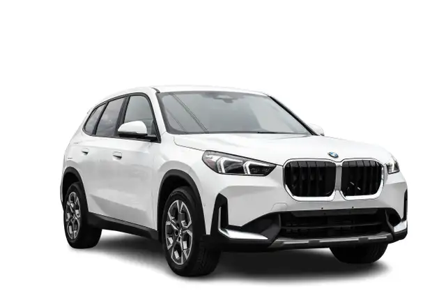 2025 BMW X1 xDrive28i AWD * Cuir * Carplay et Android        * L in Cars & Trucks in City of Montréal - Image 6
