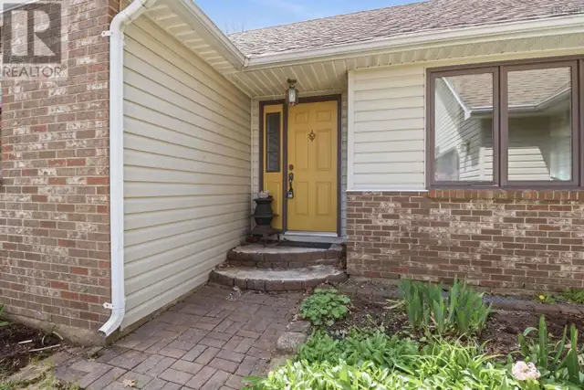 44 Lakewood Drive Extension Brooklyn, Nova Scotia in Houses for Sale in Bedford - Image 3