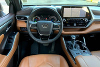 2.5 L 4 Cyl Engine Vehicle Options: Leather Interior, Panoramic Roof, 360 Degree Camera, Heads-up Di... (image 4)