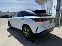 This 2024 Lexus RX 350 Premium features a sleek and sophisticated body design, expressing a new driv... (image 1)