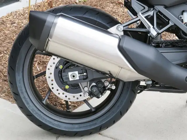 2025 Honda NT1100 DCT in Sport Touring in Cambridge - Image 11