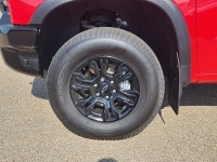 6.2L V8 | HEATED AND COOLED FRONT BUCKET SEATS | HEATED REAR SEATS | HEATED STEERING WHEEL | SUNROOF... (image 3)