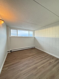 Amenities: Parking Included • Newly Renovated Suites Available • Quiet Building Suite & Building: Sp... (image 8)