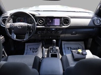 SAFETY INCLUDED ACCIDENT FREE LOCAL ONTARIO CAR Very Clean AWD Toyota Tacoma TRDV6 3.5L with Automat... (image 9)