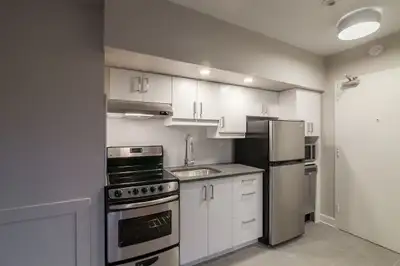 modern studio apartment near McGill - ID 423