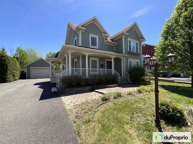 $640,000 - 3 Storey for sale in Drummondville (Drummondville) — photo 1