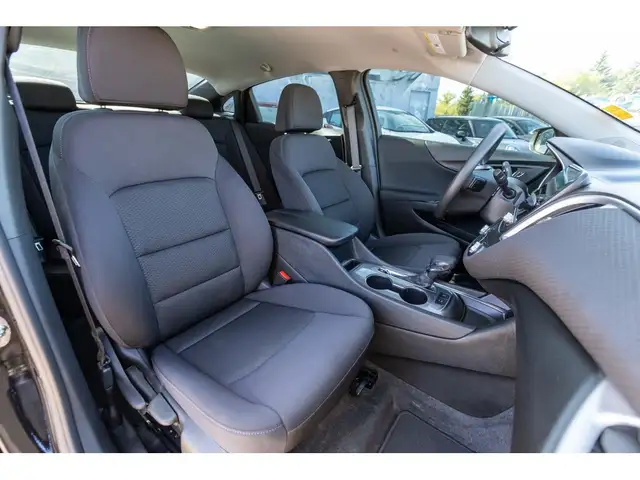 2024 Chevrolet Malibu 1LT | CARPLAY | BACKUP CAMERA | HEATED SEA in Cars & Trucks in Winnipeg - Image 11