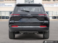 QUICK ORDER PACKAGE 22P LAREDO X -inc: Engine: 3.6L Pentastar VVT V6 w/ESS Transmission: 8-Speed Tor... (image 5)