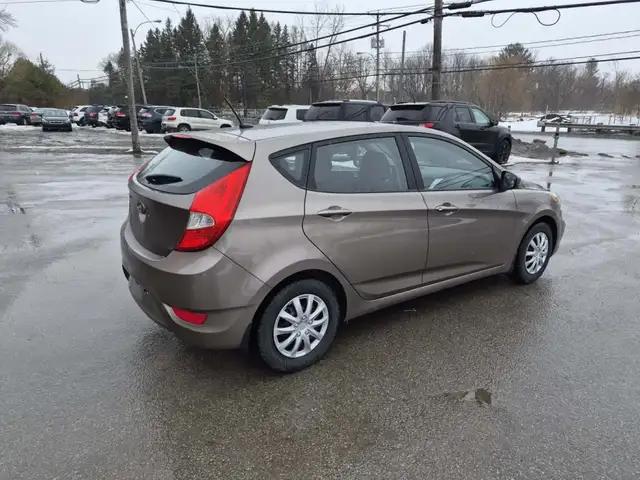 2013 Hyundai Accent GL414904802482606084