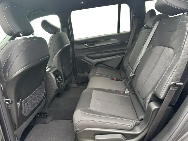 2025 JEEP GRAND CHEROKEE L EDITION WITH 3 ROW SEATING in Cars & Trucks in Red Deer - Image 11
