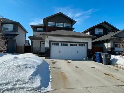 Full 5 Bedroom Home in Kensington for Rent