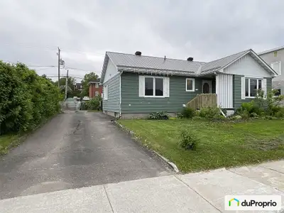 Charmante maison unifamiliale clé en main à proximité de tous les services! Située dans un secteur r...