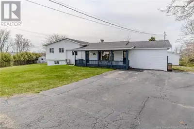 Welcome to 7 Myles Drive, a stunningly renovated 4-bedroom, 1.5-bath side-split home in the sought-a...