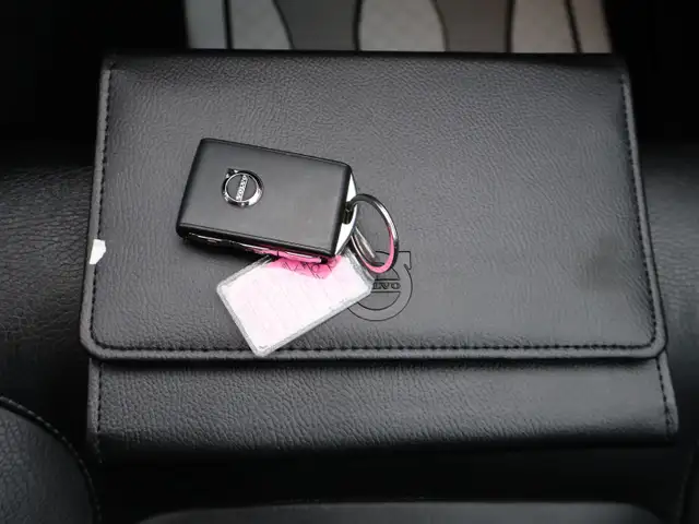 2018 Volvo XC90 in Cars & Trucks in Oakville / Halton Region - Image 45