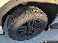 Experience the power and versatility of the 2026 GMC Sierra 1500 Elevation, a new white Crew Cab Sho... (image 7)