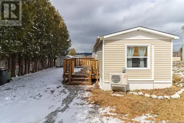 10 Second Street Hampton, New Brunswick in Houses for Sale in Saint John - Image 4