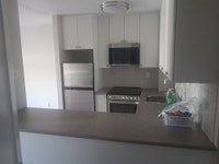 SPACIOUS JR. 1 BEDROOM APARTMENT FOR RENT IN WHITBY! SELECT APARTMENTS FULLY REVITALIZED WITH PREMIU... (image 1)