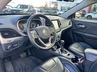 The 2016 Jeep Cherokee Limited in stunning Granite Crystal Metallic arrives equipped to elevate ever... (image 8)