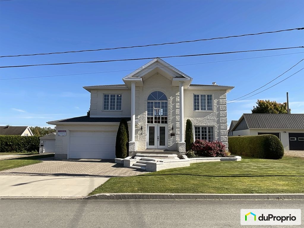 $575,000 - 2 Storey for sale in Tring-Jonction — photo 1