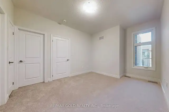 FREEHOLD NO FEE brand-new townhouse in Houses for Sale in Oakville / Halton Region - Image 10