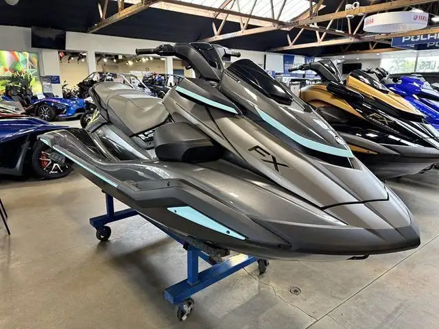 2025 YAMAHA FXHO WITH AUDIO 1900CC-BLACK! in Personal Watercraft in Edmonton - Image 2