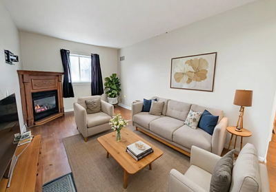 This charming 1-bedroom, 1-bathroom apartment in Thorold offers comfortable living in a welcoming an...
