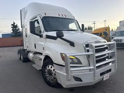 2021 FREIGHTLINER T12664ST;Heavy Duty Trucks - Conventional Truck w/ Sleeper Penske Location 3650 46...