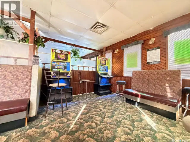305 1st AVENUE W Assiniboia, Saskatchewan in Commercial & Office Space for Sale in Moose Jaw - Image 9