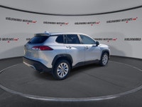 Body-Coloured Front Bumper w/Black Rub Strip/Fascia Accent and Body-Coloured Bumper Insert,Tires: P2... (image 7)