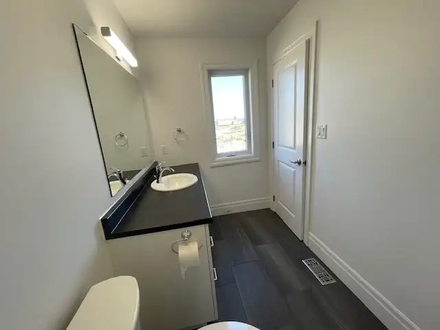 11 Beasley Crescent - 3 Bedroom Home for Rent in Long Term Rentals in Belleville - Image 17