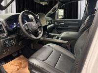 NAVIGATION, HEATED FRONT SEATS, ADAPTIVE CRUISE CONTROL, HEATED STEERING WHEEL, ALLOY WHEELS, TRAILE... (image 8)