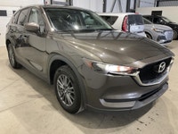 Le Mazda CX-5 2017 GS AWD MAGS CAMERA RECUL A/C CRUISE offert chez AutoStudio 72 à Mirabel est un VU... (image 4)