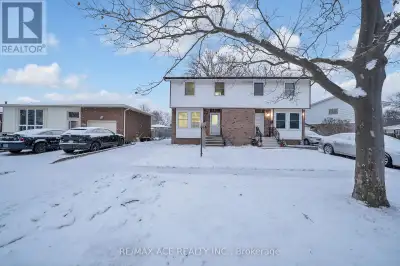 Welcome to your little nest retreat! This exquisite 3+1 bedroom , 2 bathrooms two story semi-detache...