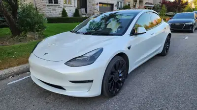 TESLA 3 PERFORMANCE EN SUPERBE SHOWROOM: PLUSIEURS MILLIERS DE $ EN UPGRADE... Traitement nano-ceram...
