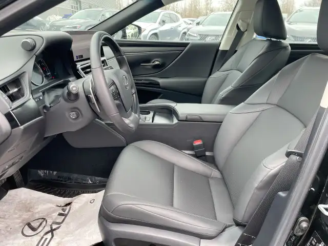 2024 Lexus ES 350 Premium / Cuir / Toit ouvrant / Camera Bien Éq in Cars & Trucks in Laval / North Shore - Image 20