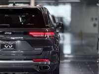 The 2022 Jeep Grand Cherokee Summit represents the absolute pinnacle of American luxury, combining l... (image 6)