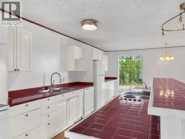 1201 HICKORY STREET Whitehorse, Yukon in Houses for Sale in Whitehorse - Image 14