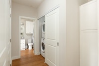 Gorgeous apartments for rent in Glenmore at The Conservatory- Call Today! CURRENT INCENTIVES: 1 Mont... (image 8)