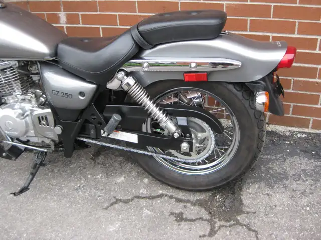 2010 Suzuki GZ250 Marauder in Street, Cruisers & Choppers in City of Toronto - Image 16