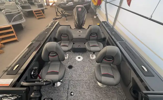 2026 TRACKER Targa V-19 Combo Tournament Edition fishing boat in Powerboats & Motorboats in Calgary - Image 27