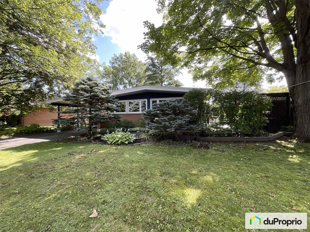 $680,000 - Bungalow for sale in St-Bruno-De-Montarville — photo 1